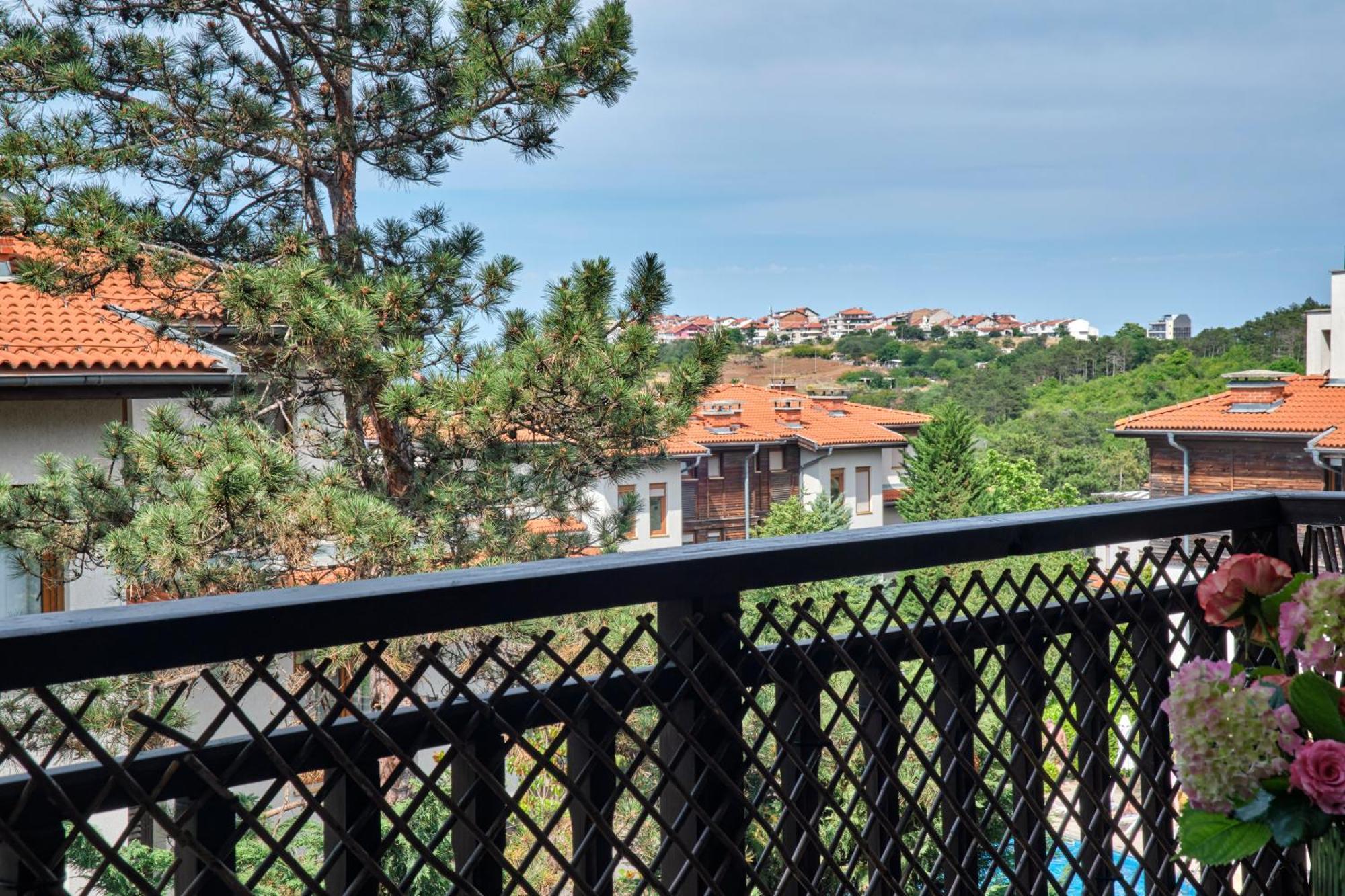 Santa Marina Holiday Village Sozopol Exterior photo